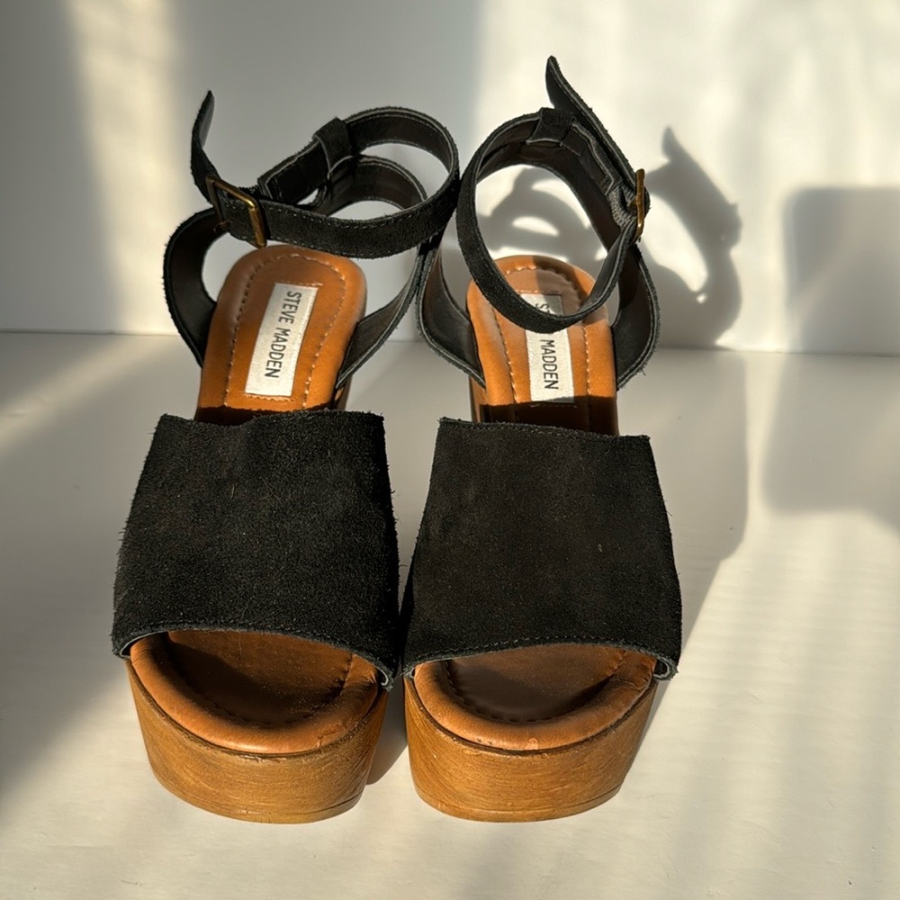 Steve Madden Wedge Heels- size 6, leather upper, synthetic lining, rubber sole